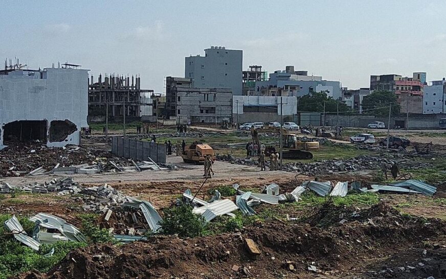 Hyderabad Cracks Down on Illegal Construction Near Lakes